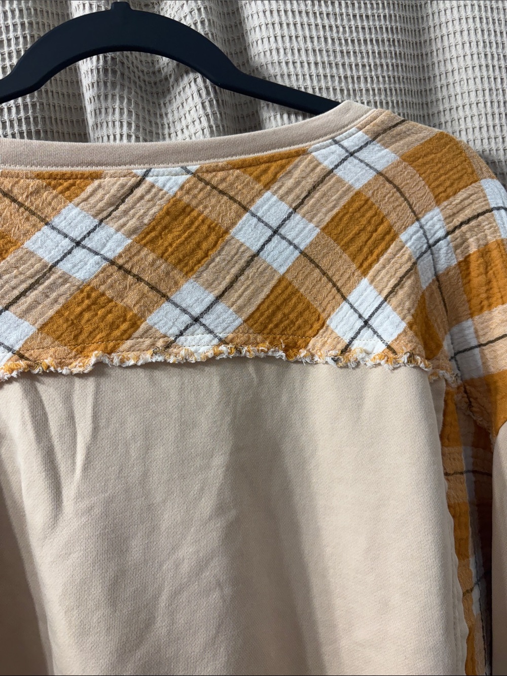 easel Beige Patchwork Peace Sign Pullover with Mustard Plaid never worn - Picture 8 of 9